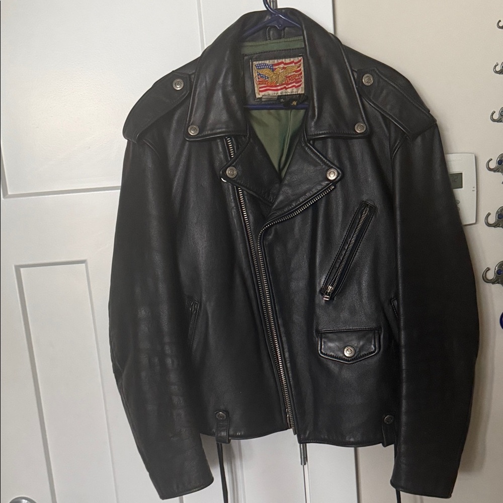 Classic Black Leather Biker Jacket - Men